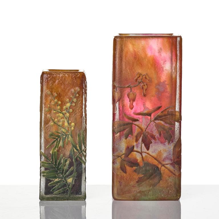 Daum Frères, a set of two Art Nouveau cameo glass vases, Nancy, France.