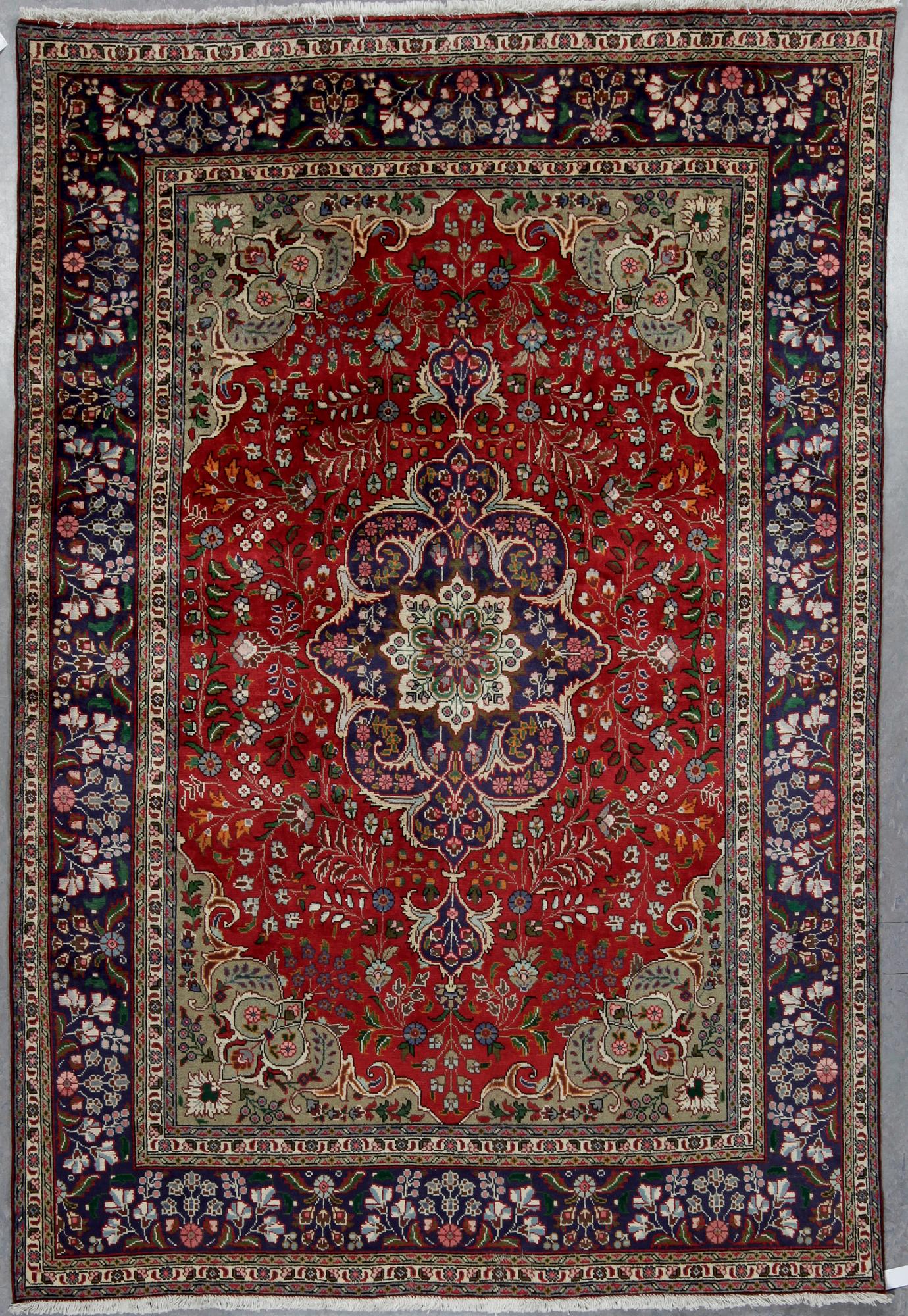 MATTA, Sannolikt Täbris, ca 292x199 cm.