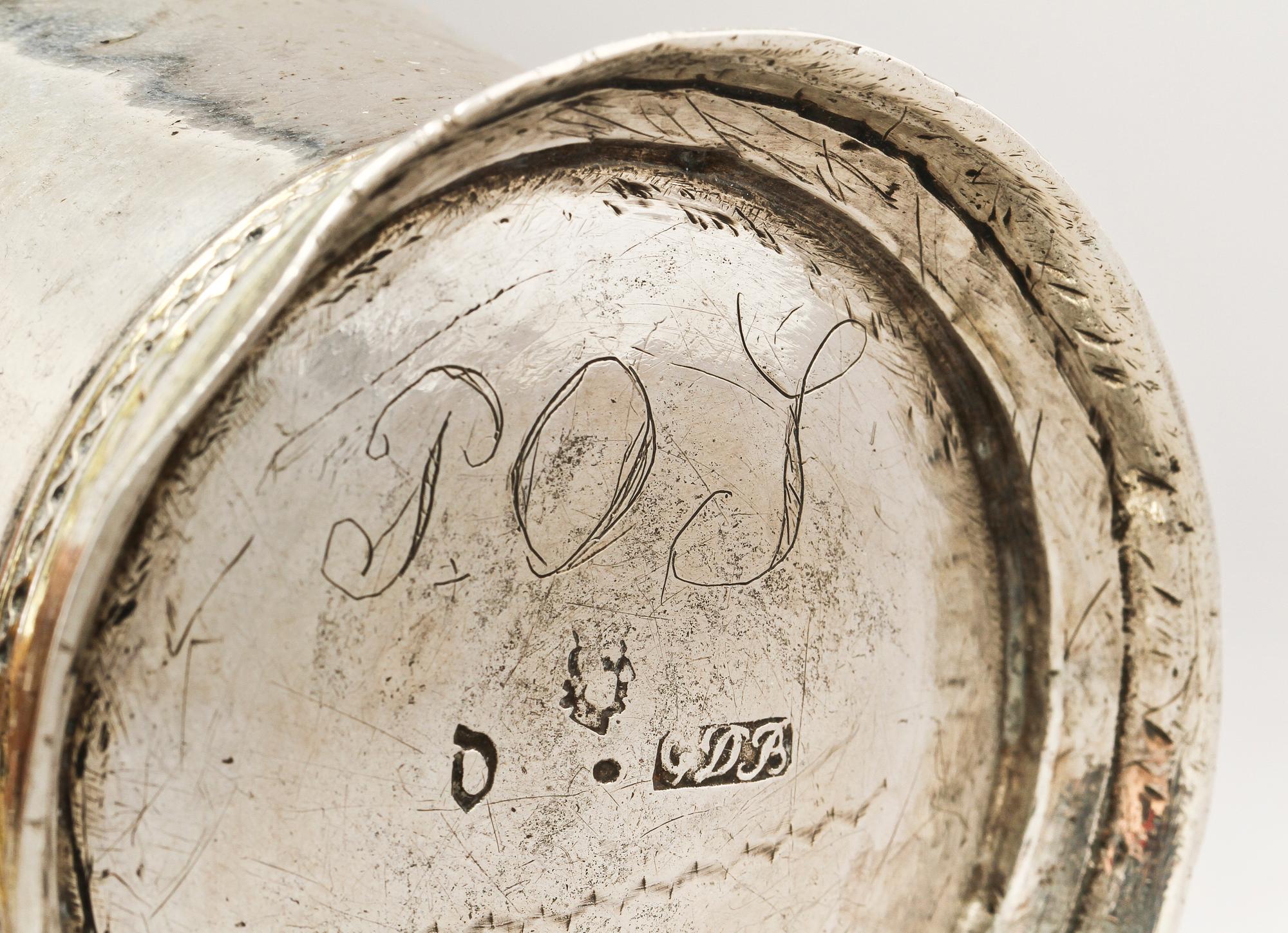 BÄGARE, silver, Gottfried Dubois, Stockholm, 1740. Vikt 250 gram.