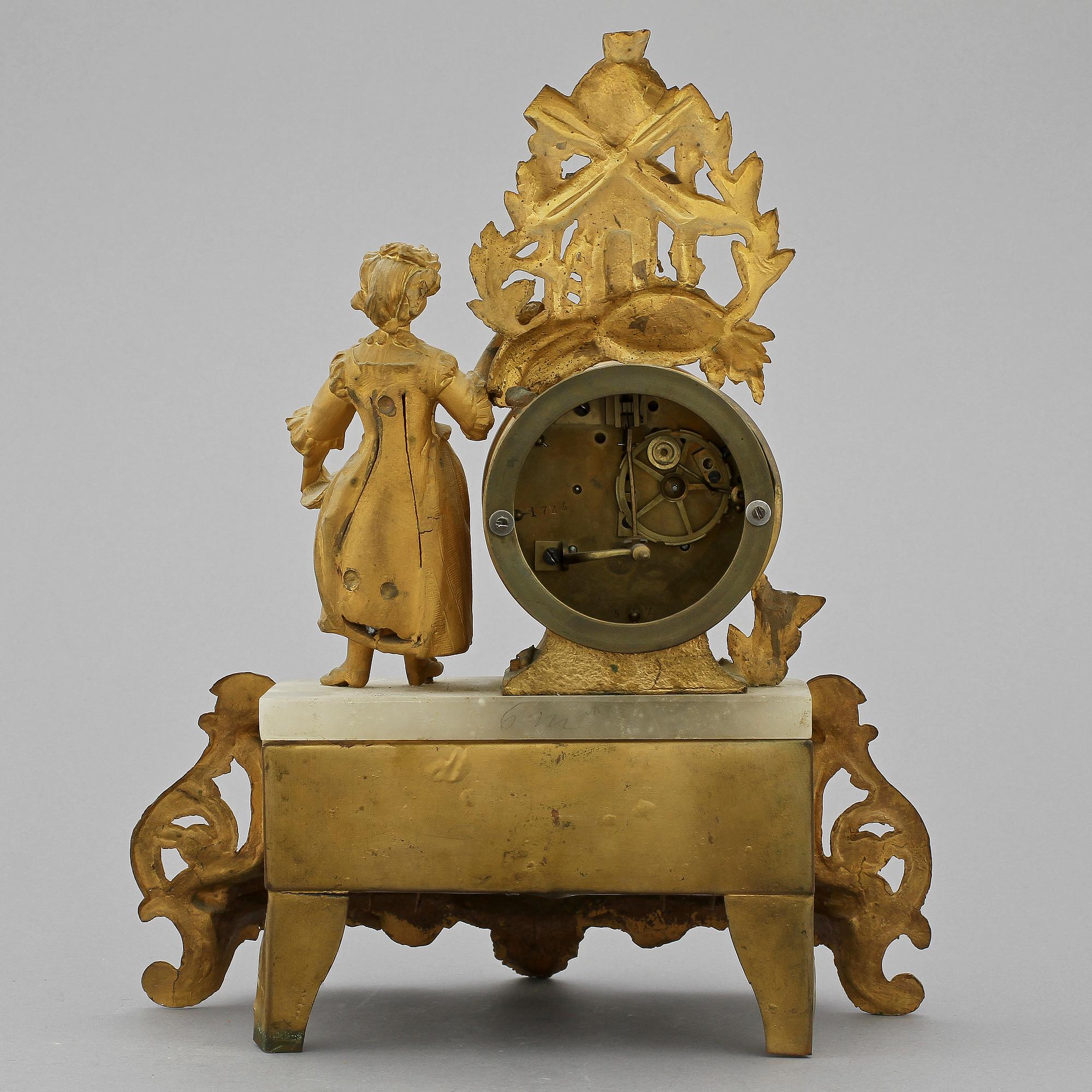 BORDSPENDYL, Frankrike, 1800-talets andra hälft.