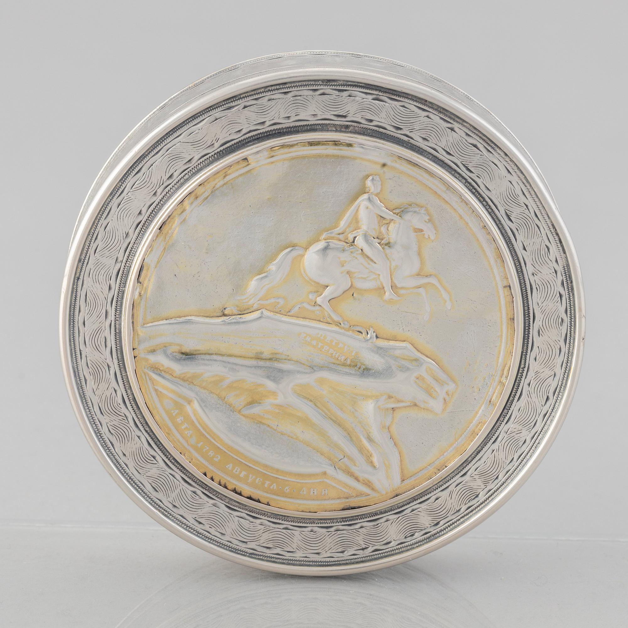 A Russian early 19th Century silver-box, mark of Vasili Popov (1816-1840), Moscow.