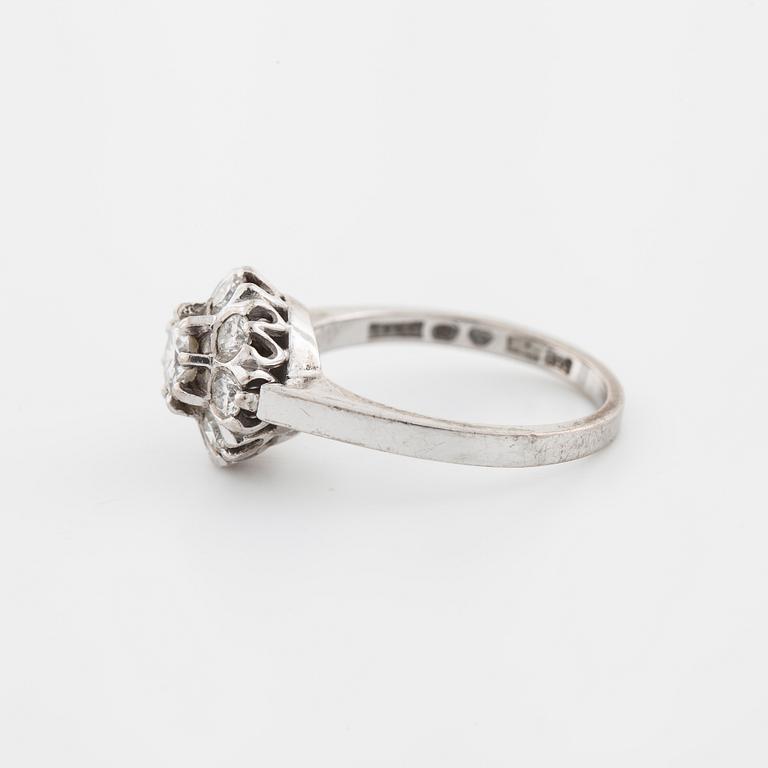 RING, med briljantslipade diamanter 1.00 ct, Ceson, Göteborg, 1983.