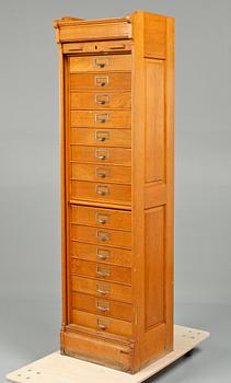 ARKIVSKÅP, Åtvidabergs Snickerifabrik, Åtvidaberg, omkring 1900-talets mitt.