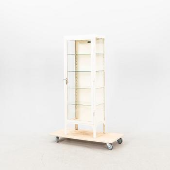 A mid 1900s medicine cabinet.