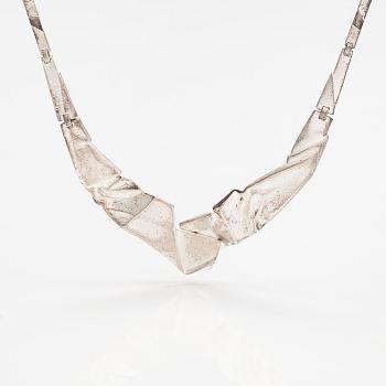 Zoltan Popovits, A sterling silver necklace "Origami". Lapponia 2011.