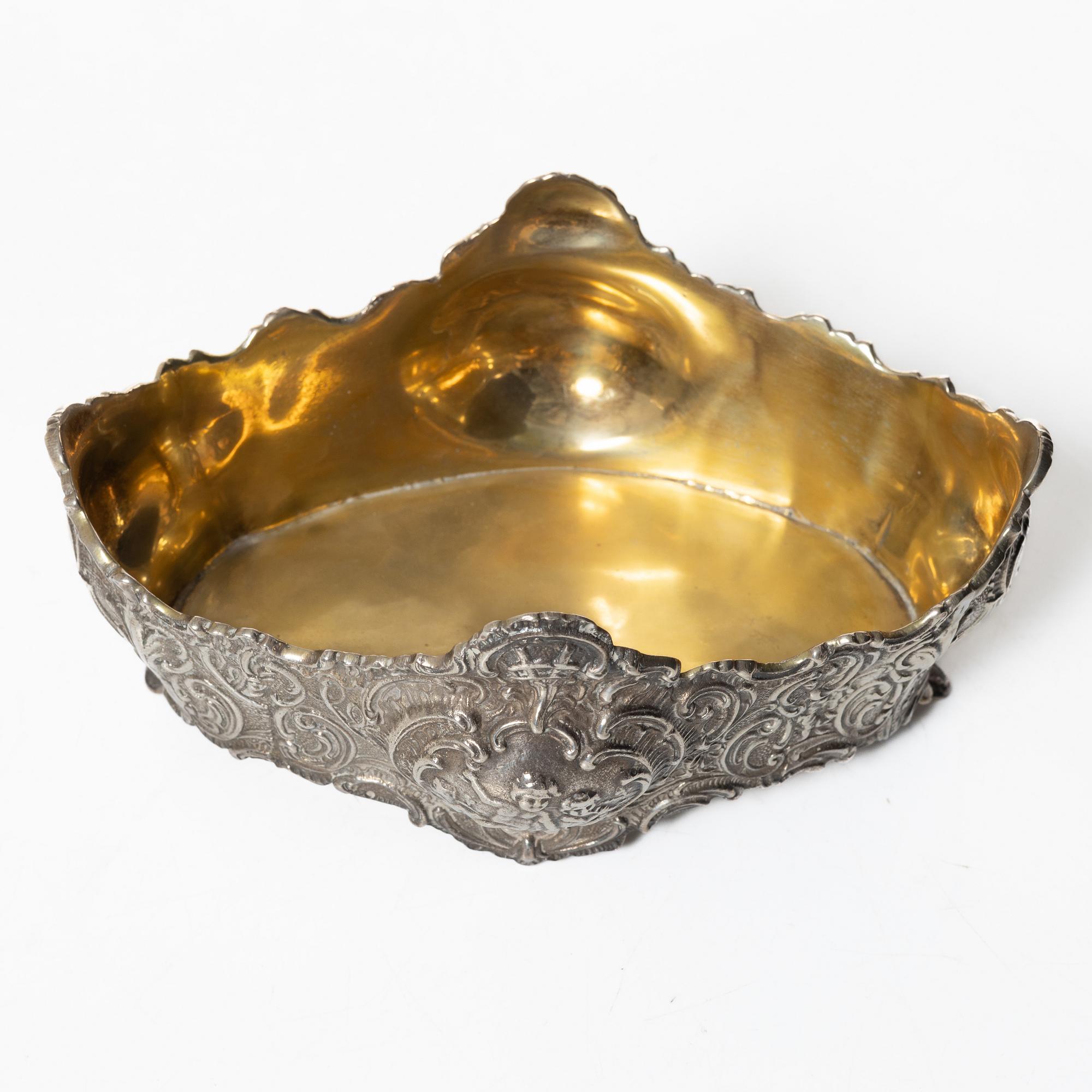 Jardinière, sterling silver, Rococo style, 20th century.