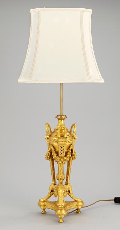 BORDSLAMPA. Louis XVI-stil.