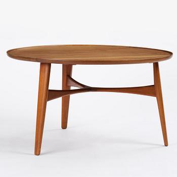 Ejner Larsen & Aksel Bender Madsen, a circular teak table model "1804", cabinetmaker Willy Beck, Copenhagen, 1950s.