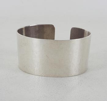 ARMRING, silver. Birger Pellas, Malmö 1969.