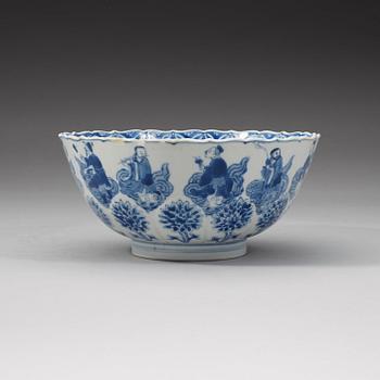 A blue and white bowl, Qing dynasty, Kangxi (1662-1722).