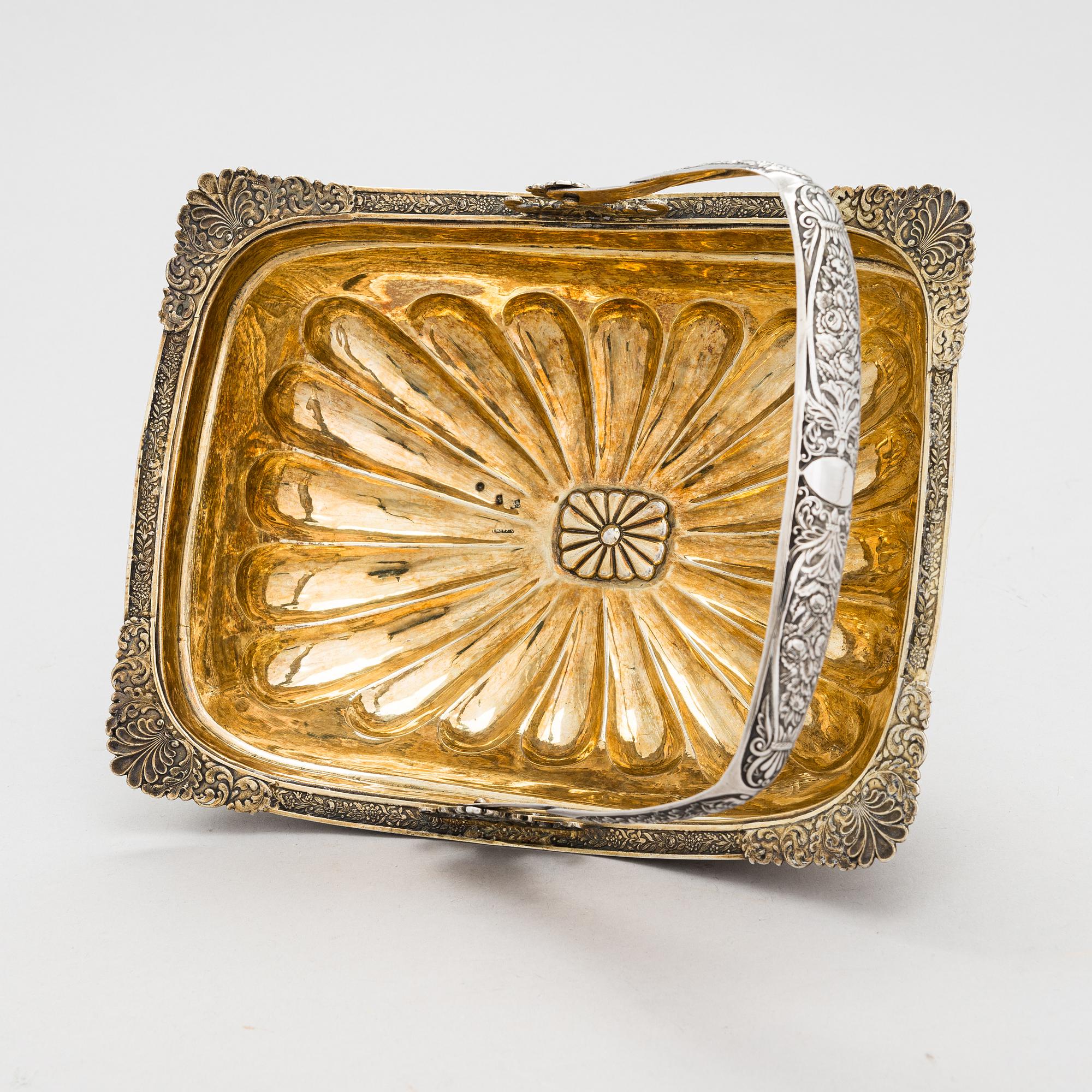 Anton Christian Iwersen, brödkorg, silver, S:t Petersburg, 1830.