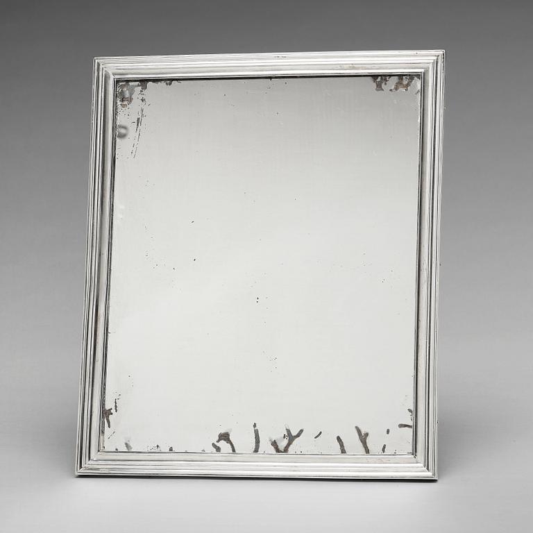 Johan Wilhelm Zimmerman, bordsspegel, silver, Stockholm 1787.