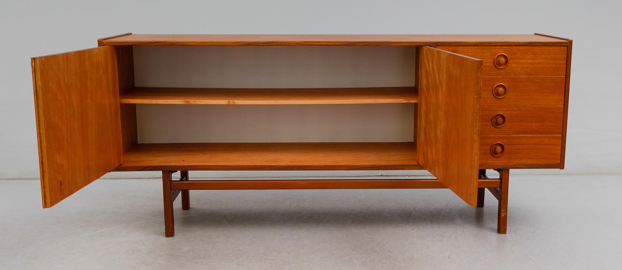 SIDEBOARD, 1900-talets andra hälft.