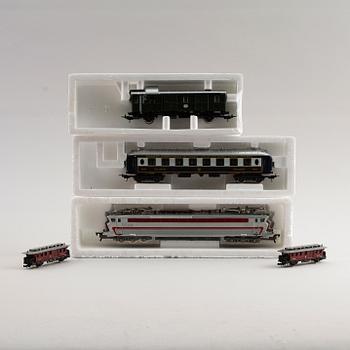 SAMLING MODELLTÅGSDELAR, 16 delar, Lima, Italien.