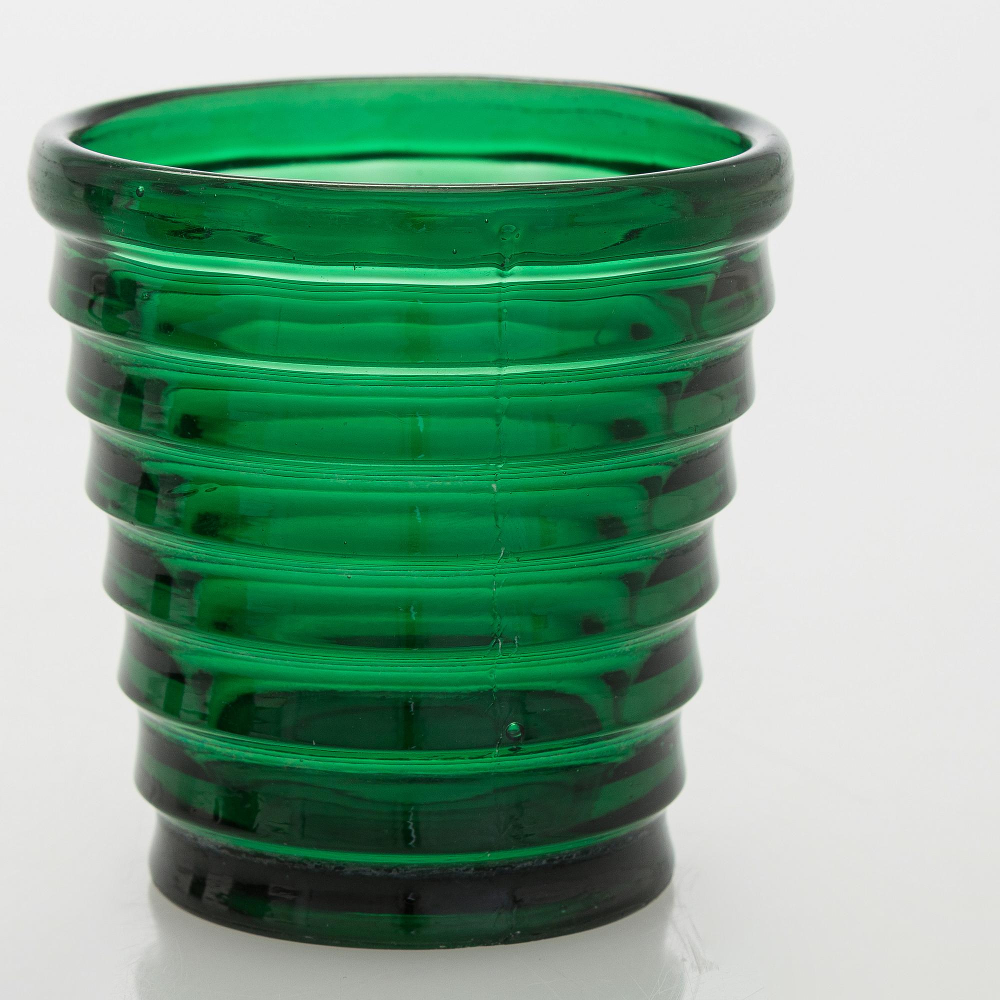 Aino Aalto, drinking glasses, 4 pcs, model 4052, and plate 'Bölgeblick', Karhula Glassworks, 1930s.