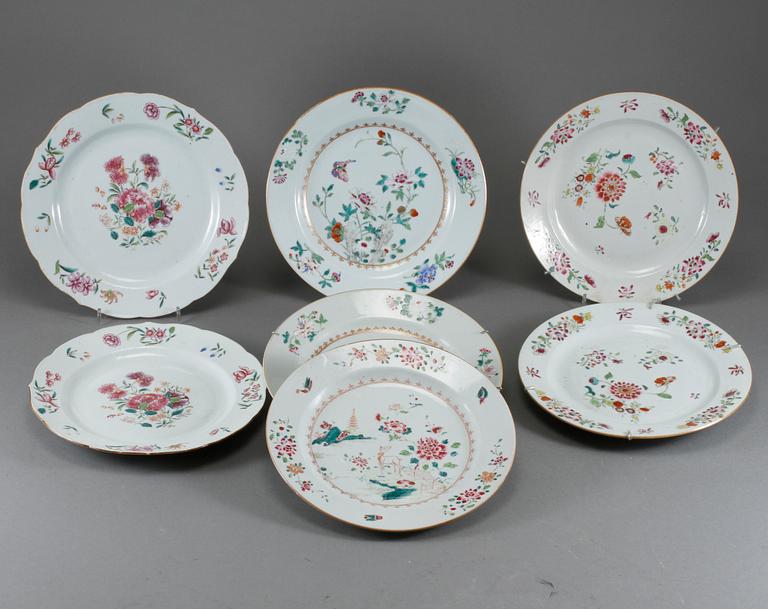 TALLRIKAR, 7 st, porslin, Kina, Qianlong, 1700-tal.