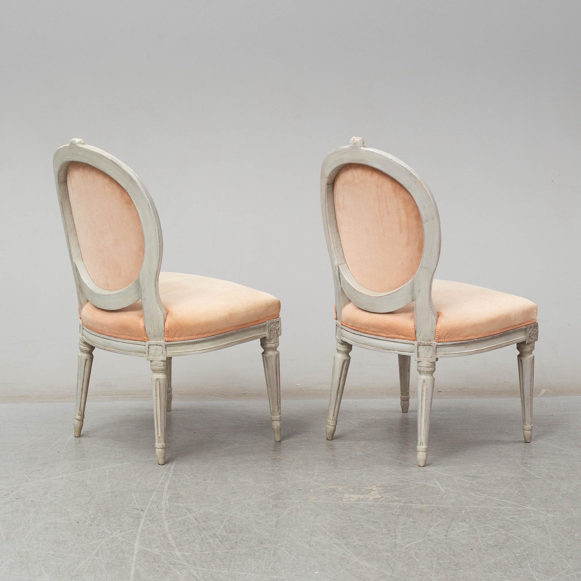 Two Swedish Gustavian chairs, late 18th century.