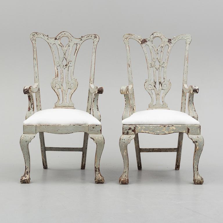 KARMSTOLAR, Chippendale-stil, sent 1800-tal.