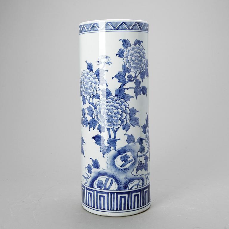 PARAPLYSTÄLL, porslin, Kina, modern tillverkning.