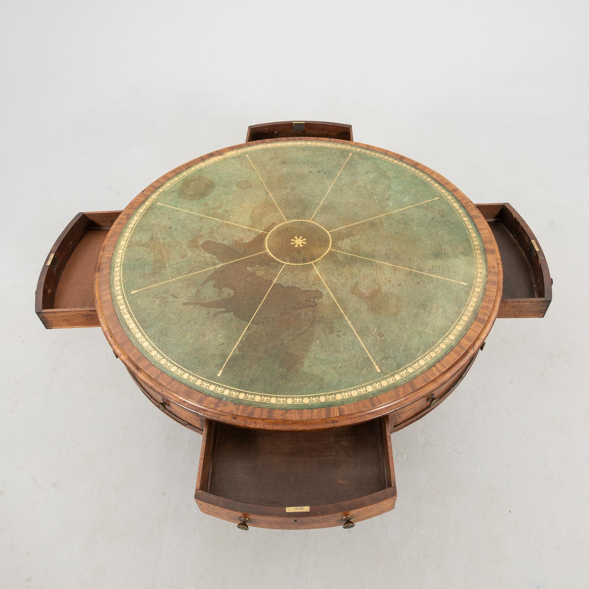 Karusellbord 1900-talets första hälft.