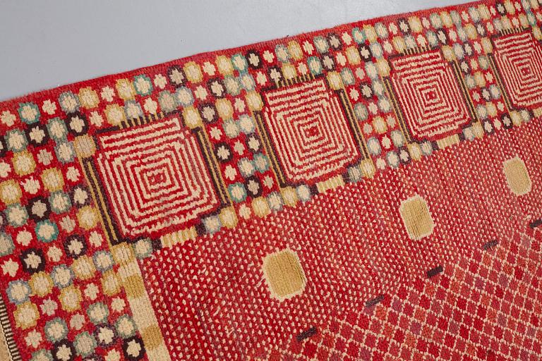 Barbro Nilsson, MATTO, "Krabban", knotted pile, ca 334 x 296 cm, signed AB MMF BN.