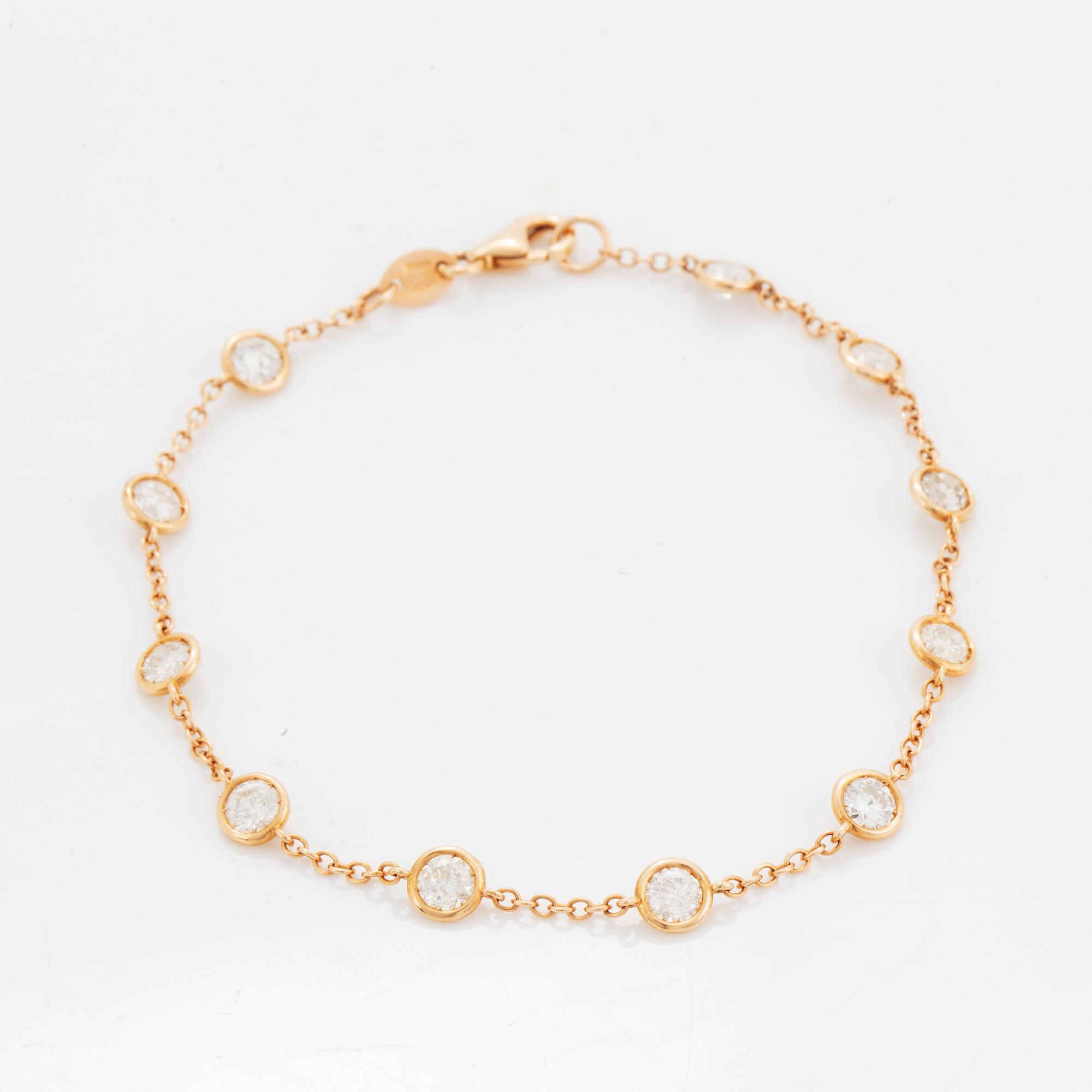 Brilliant-cut diamond bracelet.