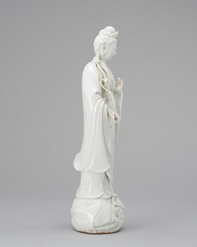 A blanc de chine figure of Guanyin, late Qing dynasty.