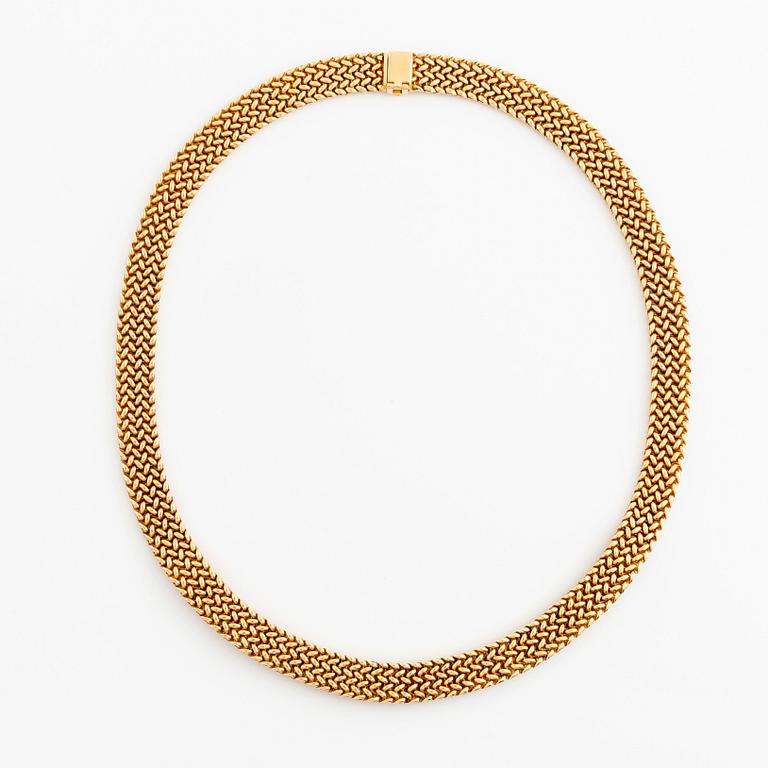 Collier 18K guld med runda briljantslipade diamanter och rubiner.