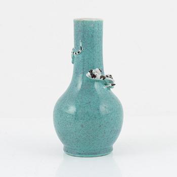 A Robins egg glazed vase, Qing dynasty, 19th Century.