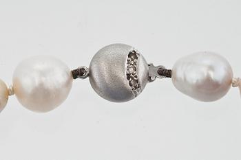 A NECKLACE, Biwa pearls Ø 10 - 14 mm.