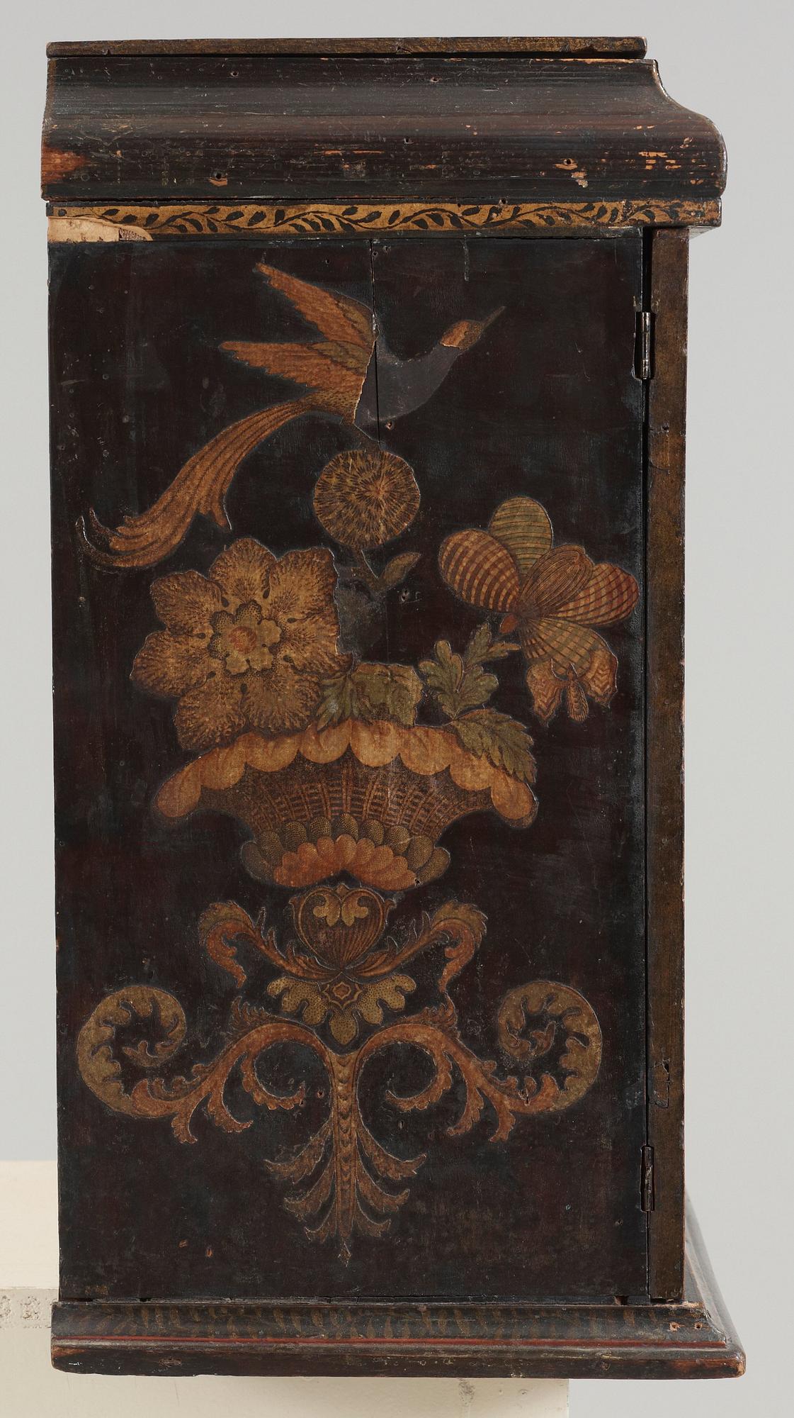 KABINETTSKÅP. Senbarock, 1700-tal.