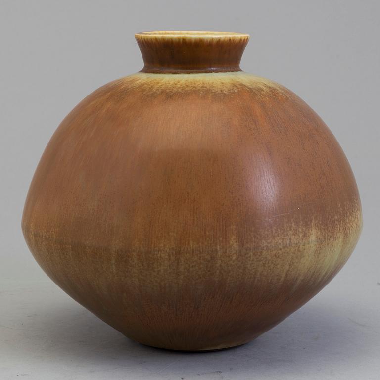 BERNDT FRIBERG, vas, stengods, Gustavsberg studio, signerad, 1976.