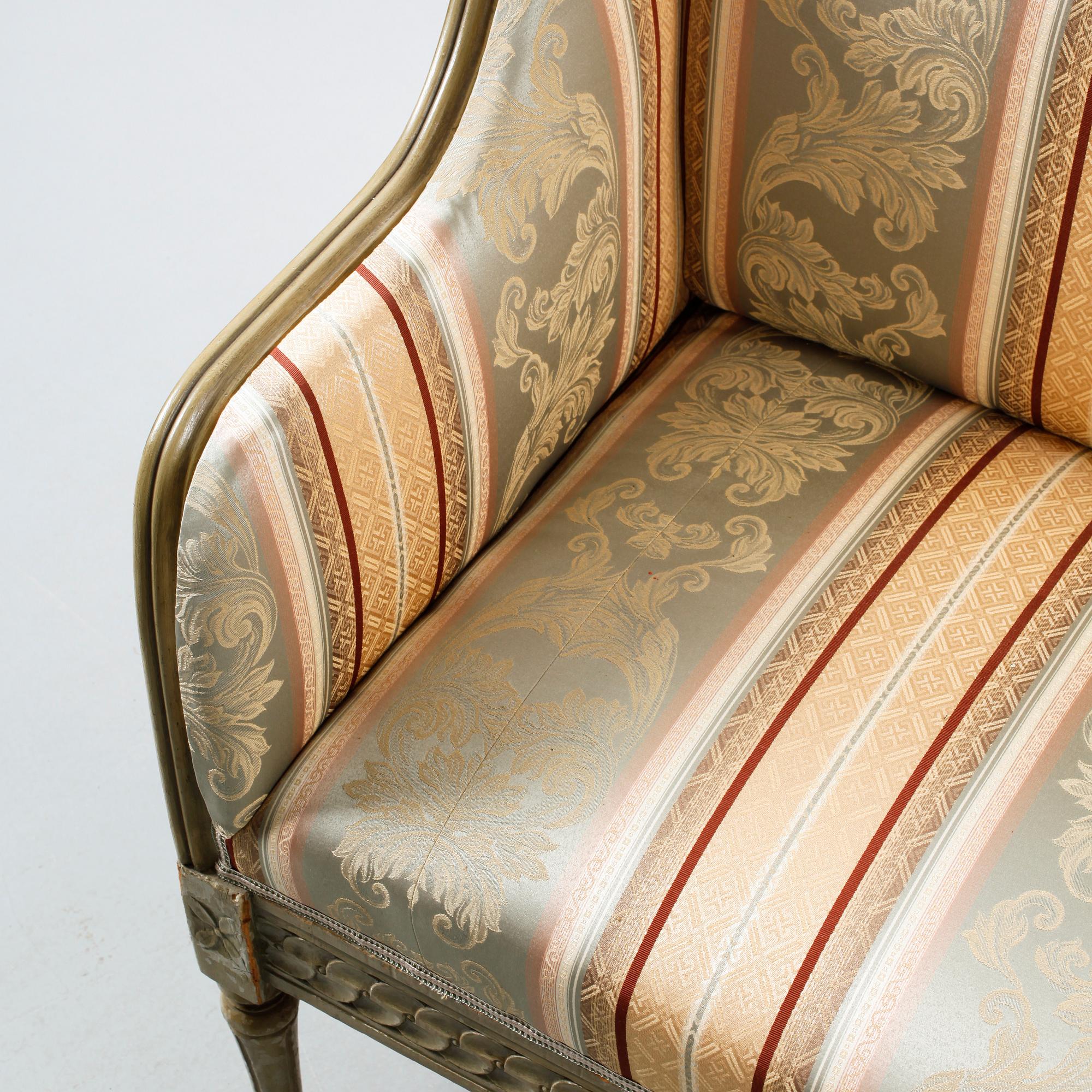 A gustavian sofa, 18th century.