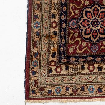 An antique Benlian Tabriz carpet, signed Jabarzade, ca 466 x 323 cm.