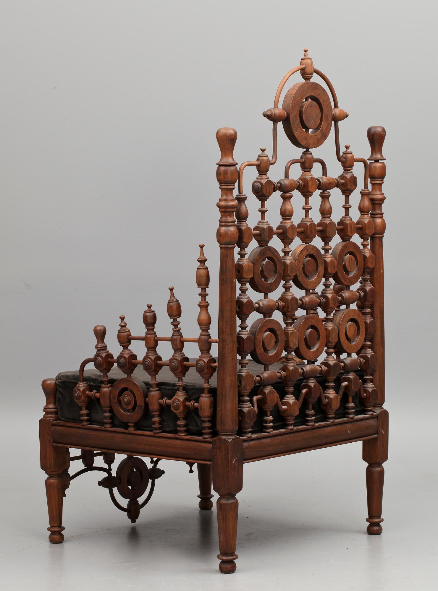 KARMSTOL, sk ABBOTSTOL. Burma, 1900-tal.