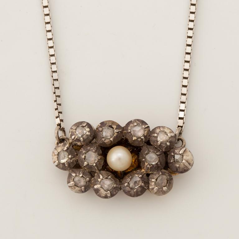 Pearl and rose cut diamond pendant, with chain.
