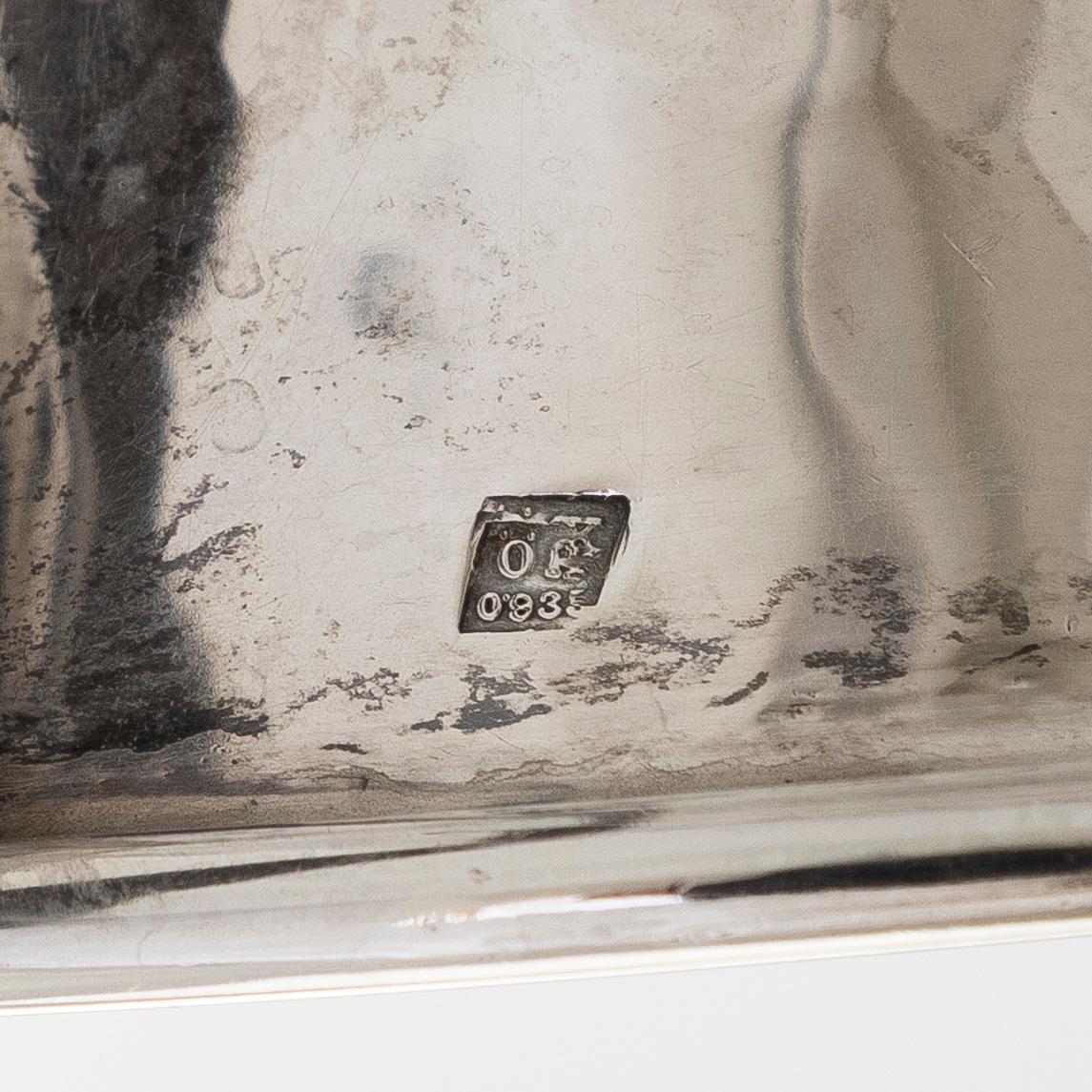 Tillbringare, silver, mästarstämpel ÖK, möjligen Schweiz, finsk kontrollstämpel Tillander, Helsingfors 1957.