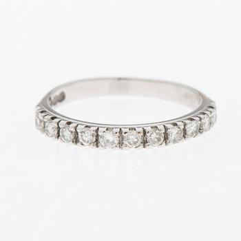 RING, briljantslipade diamanter, 18K vitguld. A. Tillander 1981.
