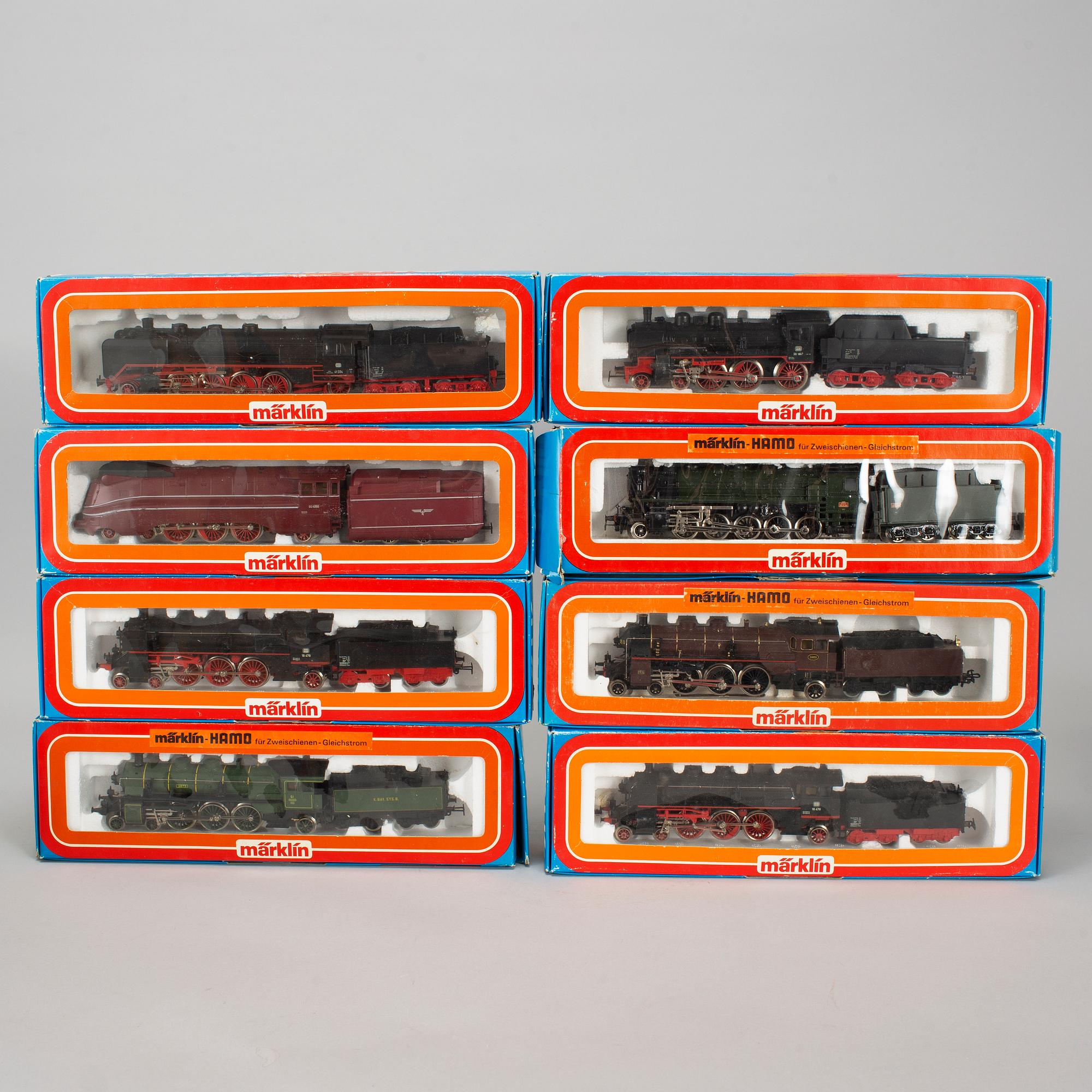 MÄRKLIN, a collection of H0 locomotives and wagons from the second half of the 20th century.