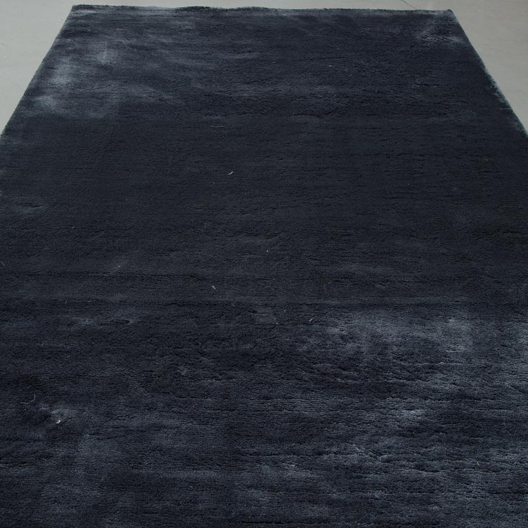 A carpet, "Salsa mix 28" JOV, Belgium, ca 356 x 200 cm.