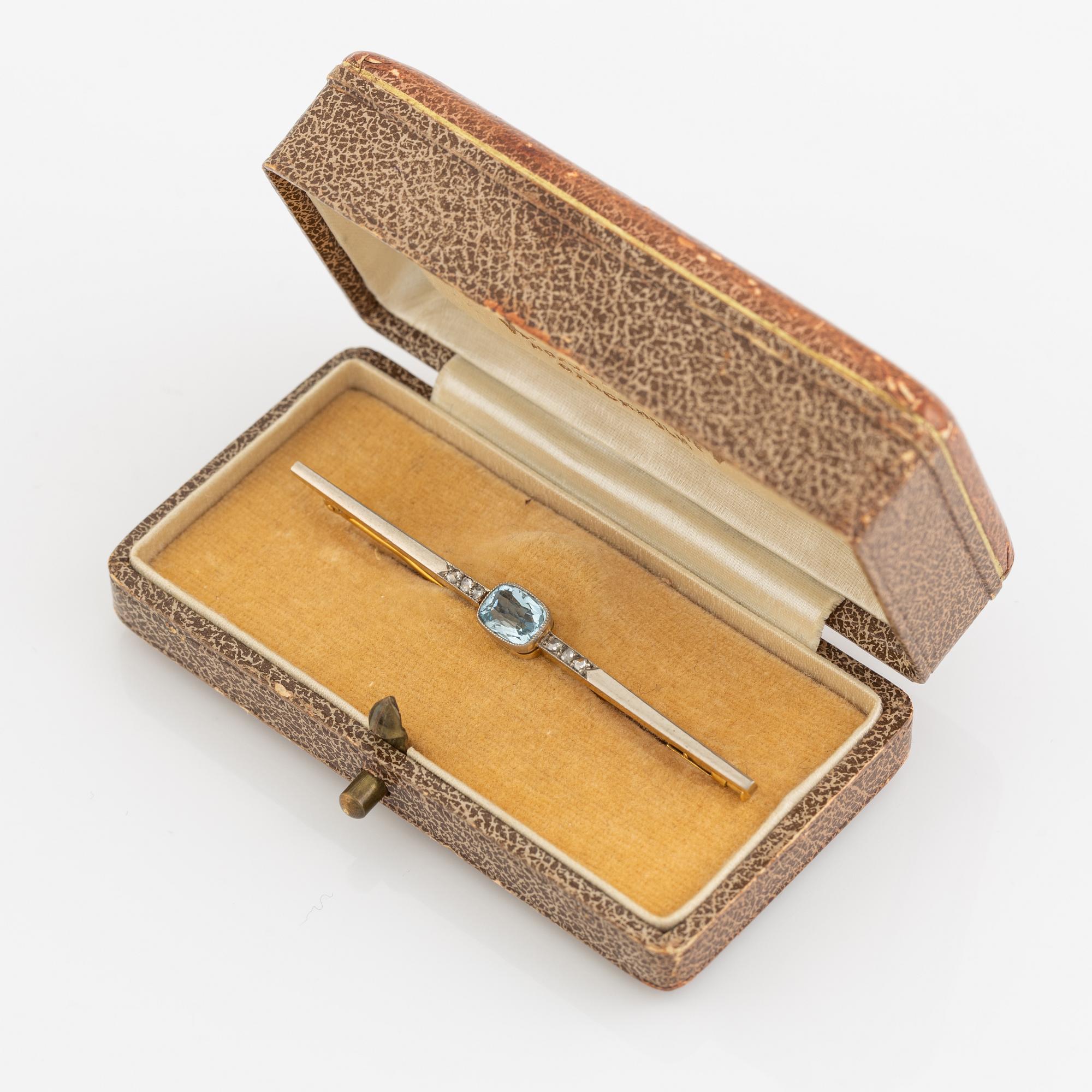 Cushion shaped aquamarine and rose cut diamond pin brooch, Strömdahls,
