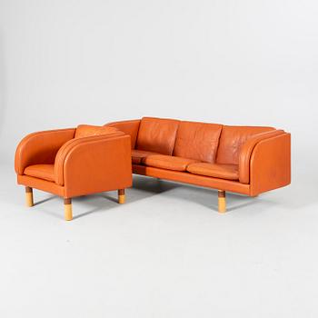 A "EJ20" sofa and armchair by Jørgen Gammelgaard for Erik Jørgensen from the late 20th century.