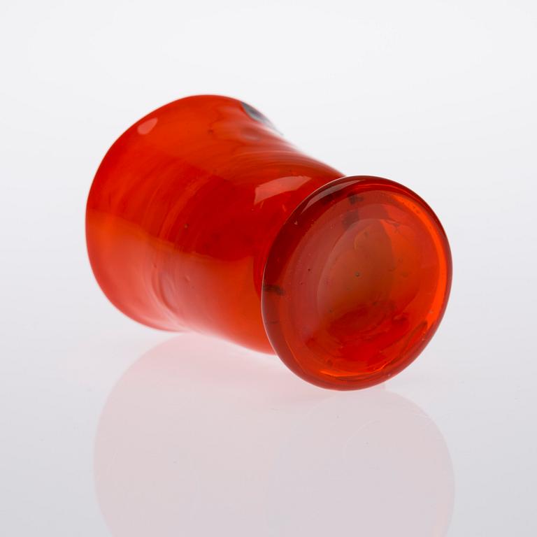 KONSTGLAS, etikettmärkt Nuutajärvi Boutique.