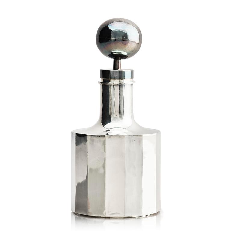 Jan Ante Dahlstedts Silversmedja, a silver decanter with lid, Umeå, Sweden, 1966.