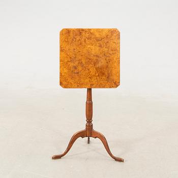 Folding table Mälardalen early 19th century.