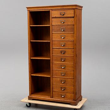 An early 20th century oak cabinet.