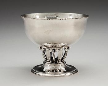 A Georg Jensen 830/1000 silver bowl, Copenhagen 1917,