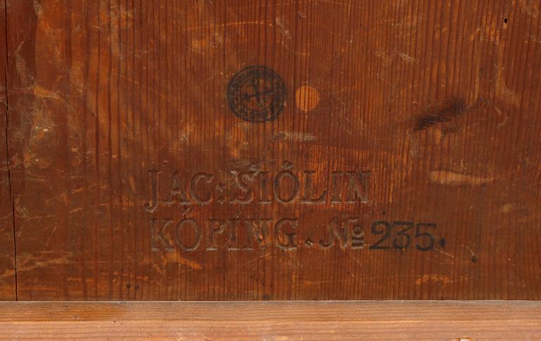 FÄLLBORD, av Jacob Sjölin (mästare i Köping och Kungsör 1767-1785).