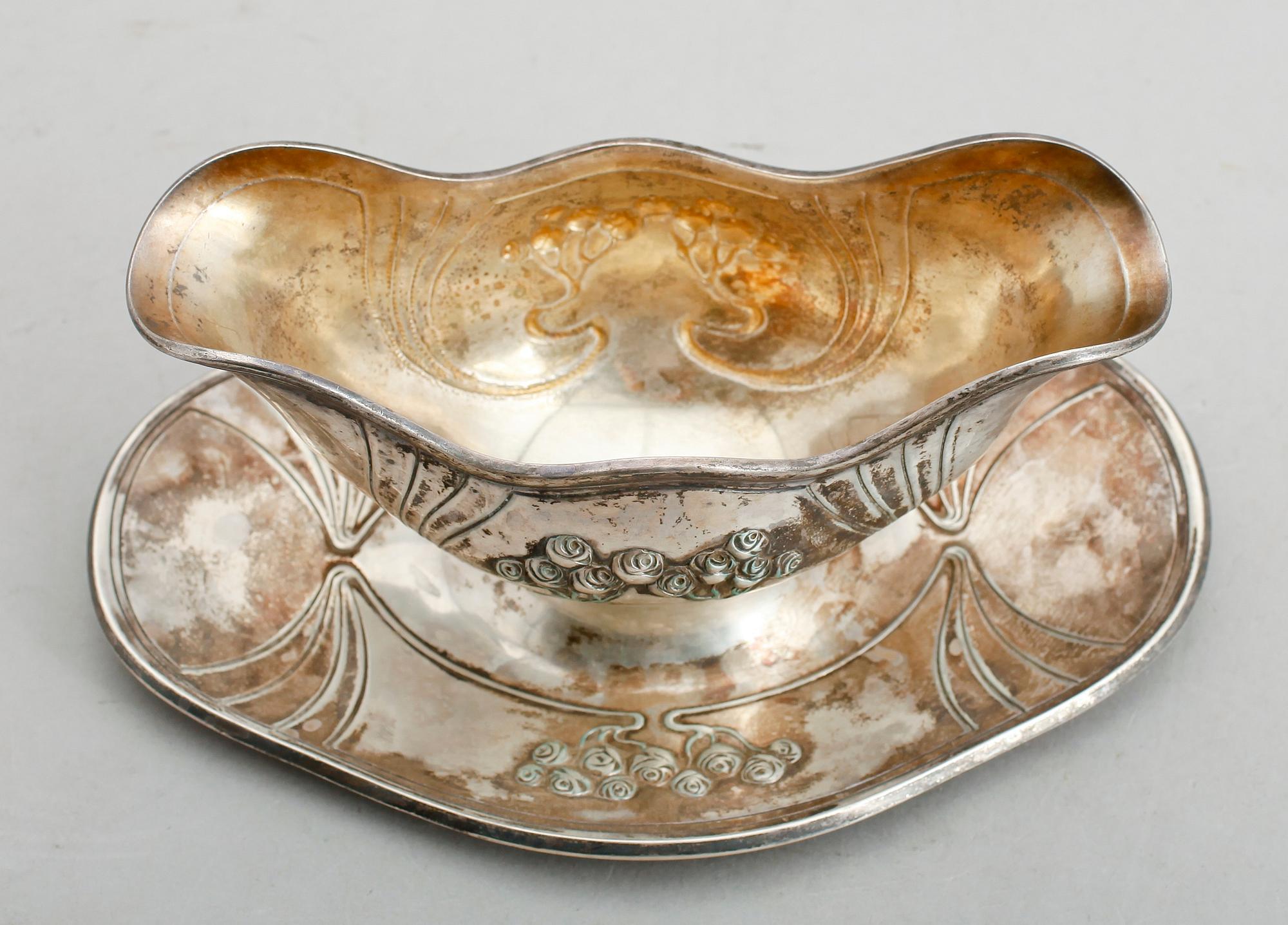 SÅSSKÅL, silver, 1911, Danmark. Vikt ca 373 g.
