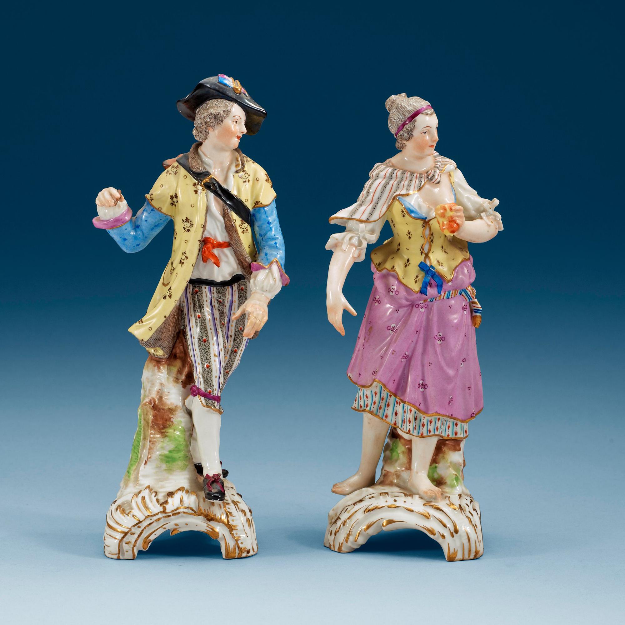 FIRGURINER, ett par, porslin. Berlin, 1800-tal.